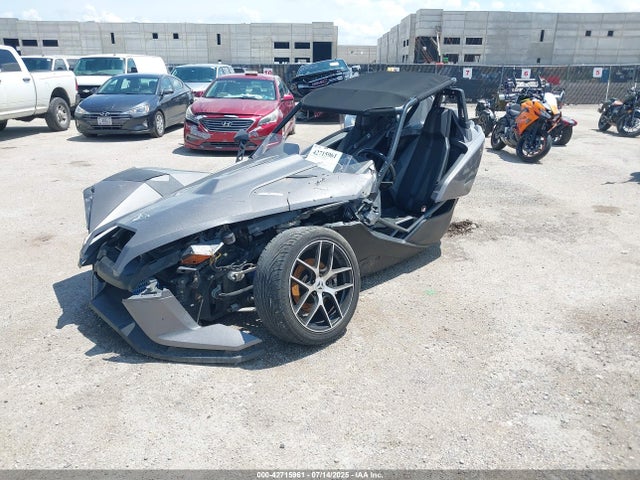 57XAASFA5G5108423 Polaris Slingshot
