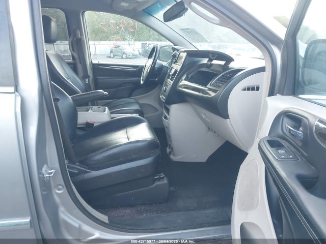 Chrysler 2016 2016 2C4RC1BG1GR292773 Image 5