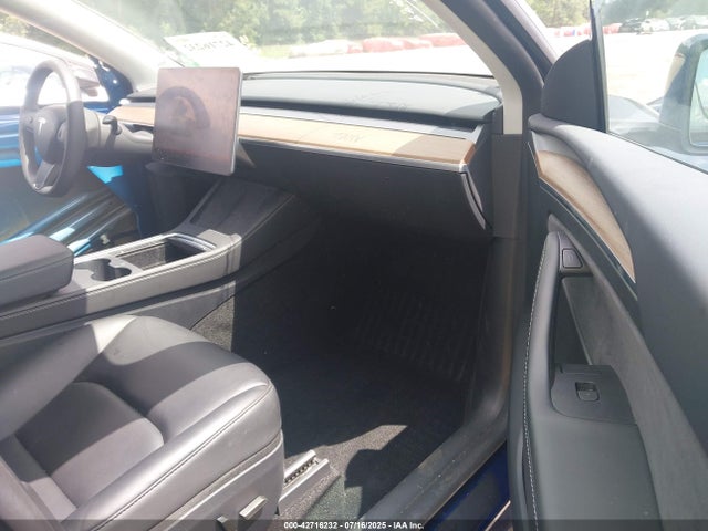 Tesla 2024 2024 7SAYGAEE8RF109560 Image 5