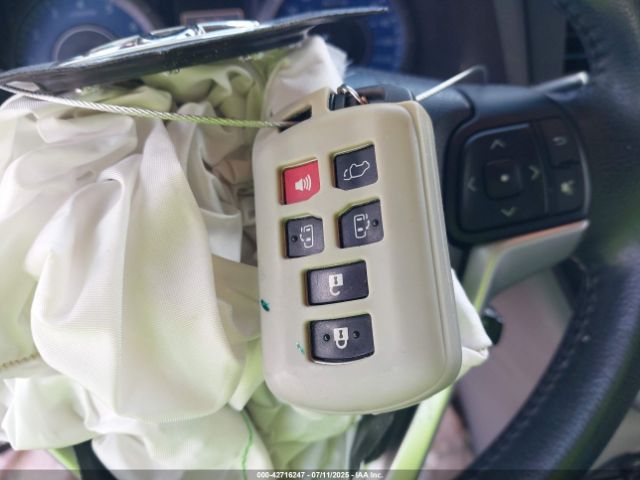 2015 TOYOTA SIENNA 5TDYK3DC5FS623932 Photo 10