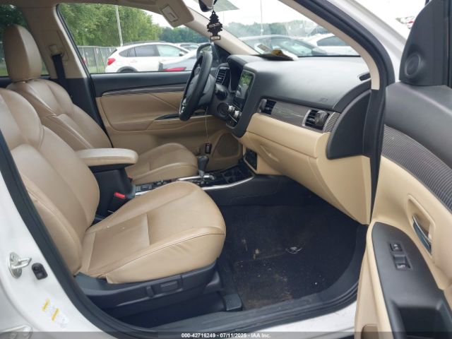 2020 MITSUBISHI OUTLANDER JA4AD3A3XLZ040745 Photo 4