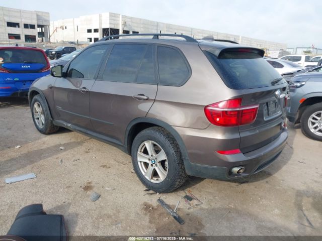 2012 BMW X5 5UXZW0C58CL669762 Photo 2