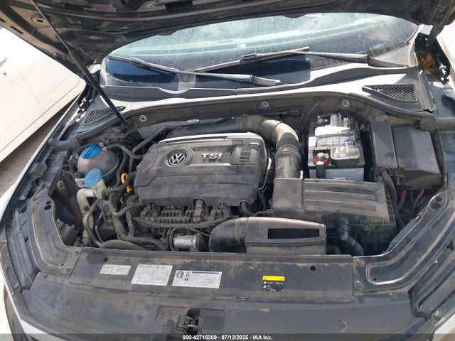 1VWGT7A34HC068865 Volkswagen 1.8 tsi