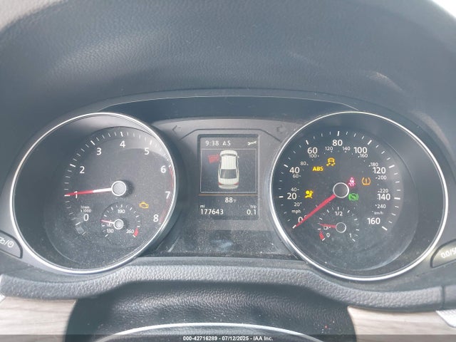 1VWGT7A34HC068865 Volkswagen 1.8 tsi