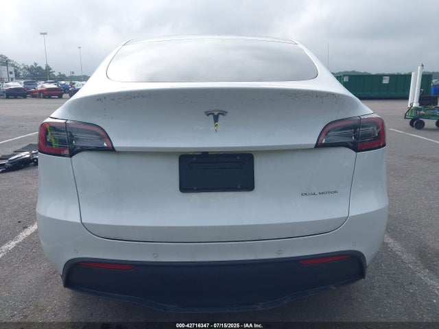 Tesla Model Y 2022 7SAYGDEE6NF313690 Image 16