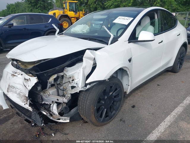 2022 TESLA MODEL Y 7SAYGDEE6NF313690 Photo 1