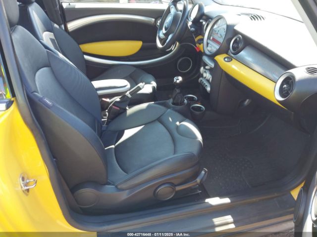 2008 MINI COOPER S WMWMF73568TT91873 Photo 4