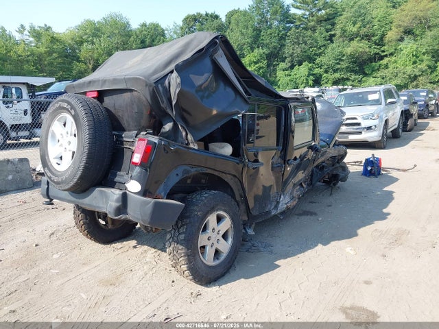 2013 JEEP WRANGLER UNLIMITED 1C4BJWDG7DL654577 Photo 3