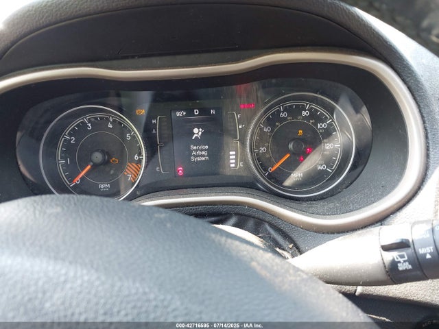 Jeep Cherokee Latitude 2015 1C4PJLCB5FW602800 Image 7