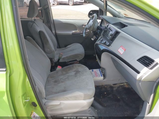 2014 TOYOTA SIENNA 5TDZK3DC6ES490746 Photo 4