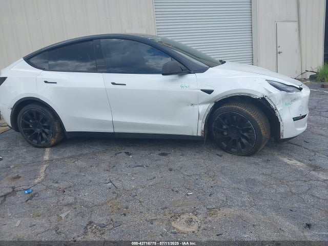 7SAYGDEE6NF364669 Tesla 2022