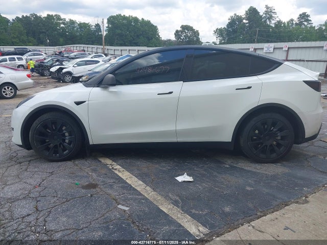 7SAYGDEE6NF364669 Tesla 2022