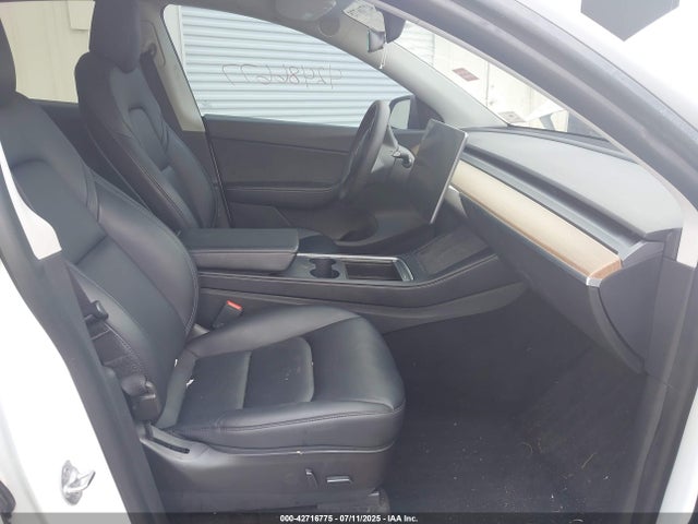 7SAYGDEE6NF364669 Tesla 2022