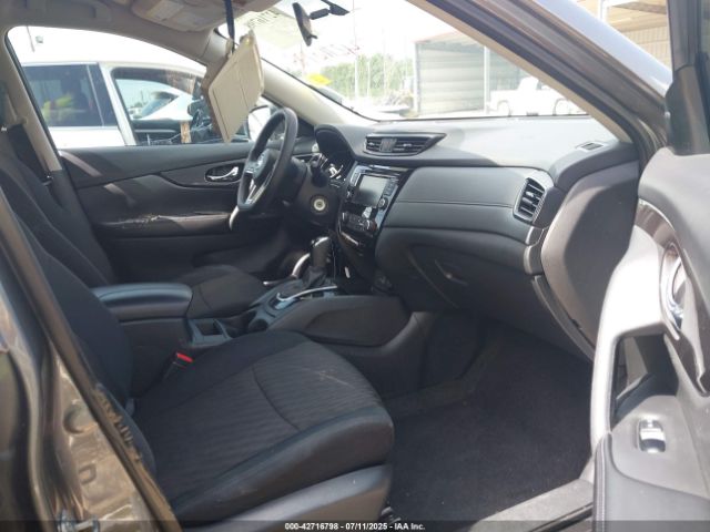 2018 NISSAN ROGUE 5N1AT2MT5JC826995 Photo 4