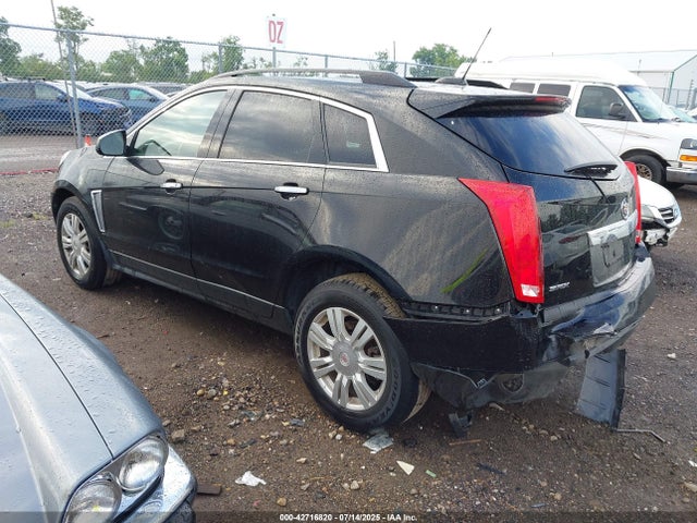 2015 CADILLAC SRX 3GYFNAE39FS573334 Photo 2