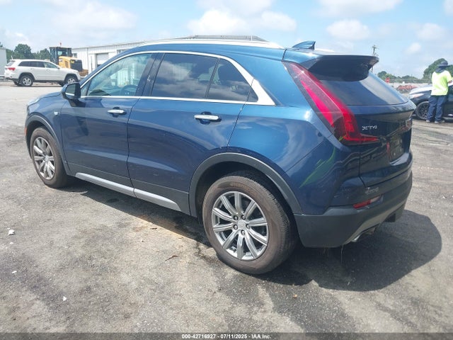 2019 CADILLAC XT4 1GYFZCR42KF204638 Photo 2