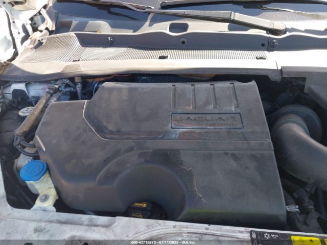 2018 JAGUAR E-PACE SADFJ2FX1J1Z14653 Photo 9