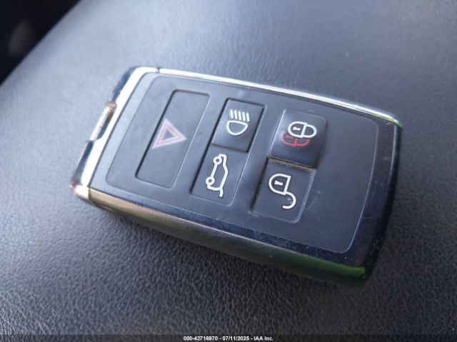 2018 JAGUAR E-PACE SADFJ2FX1J1Z14653 Photo 10