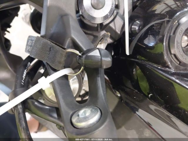 2021 KAWASAKI EX650 ML5EXEM14MDA35945 Photo 10