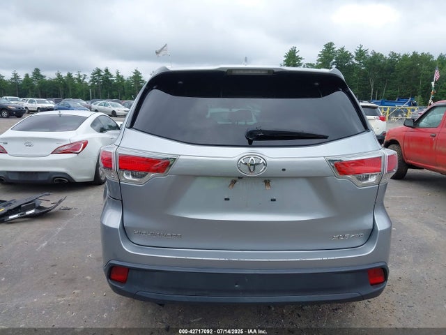 Toyota 2gr-fe 2016 5TDJKRFH0GS328798 Image 17