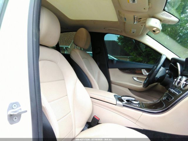 2016 MERCEDES-BENZ C 300 55SWF4JB0GU176511 Photo 4