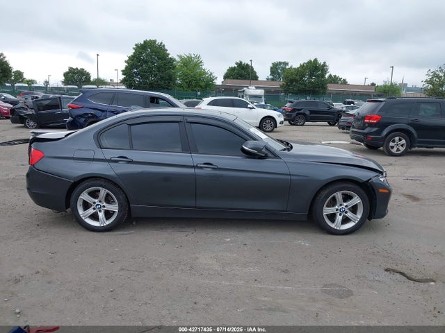 BMW 328I 2015 WBA3B3C59FF546640 Image 13