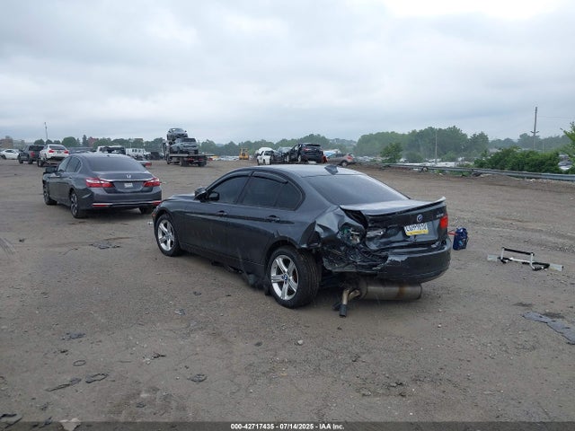 BMW 328I 2015 WBA3B3C59FF546640 Image 3