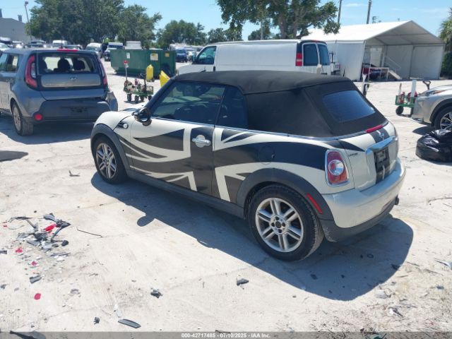 2015 MINI CONVERTIBLE WMWZN3C53FT861968 Photo 2