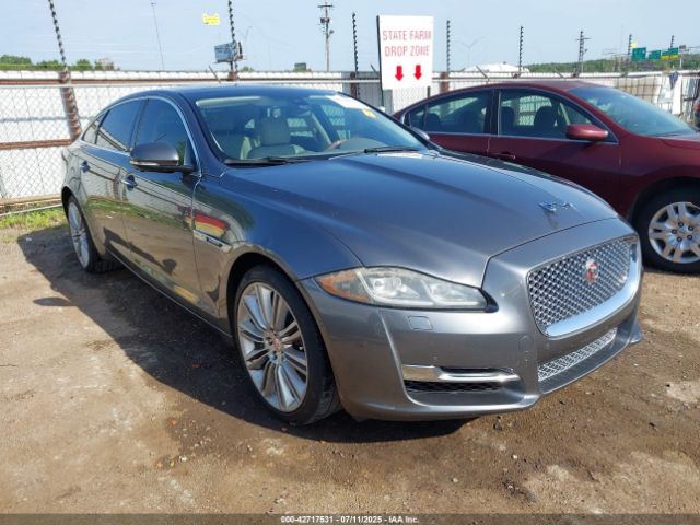 2016 JAGUAR XJ SAJWA2GE3GMV94530 Photo 0