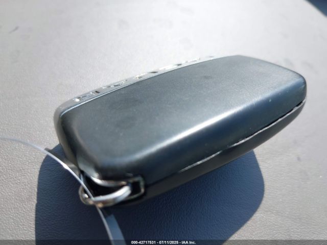 2016 JAGUAR XJ SAJWA2GE3GMV94530 Photo 10