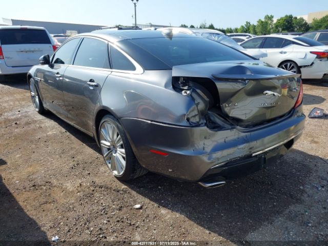 2016 JAGUAR XJ SAJWA2GE3GMV94530 Photo 2
