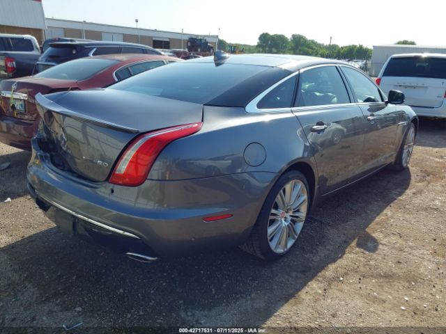 2016 JAGUAR XJ SAJWA2GE3GMV94530 Photo 3