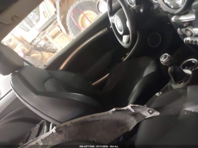 2008 MINI COOPER S WMWMF73568TT89766 Photo 4