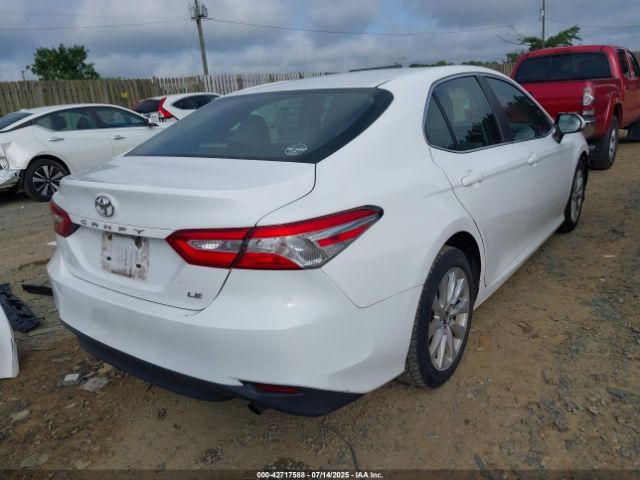 2018 TOYOTA CAMRY 4T1B11HK4JU090941 Photo 3