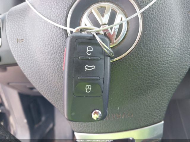 2016 VOLKSWAGEN TIGUAN WVGAV7AX7GW576634 Photo 10