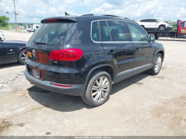 2016 VOLKSWAGEN TIGUAN WVGAV7AX7GW576634 Photo 3