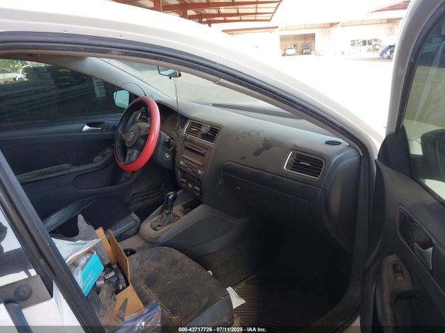 3VWD17AJXEM226644 Volkswagen 2014