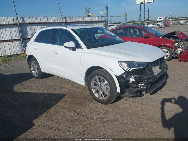 2023 AUDI Q3 WA1AUCF3XP1121872 Photo 0