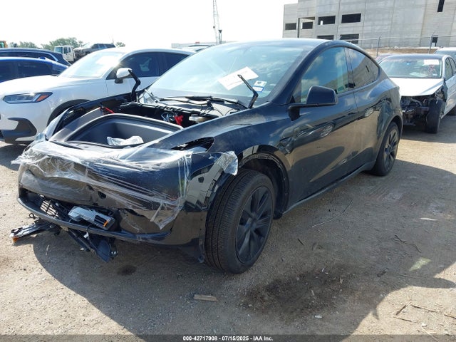 2025 TESLA MODEL Y 7SAYGDEDXSA347101 Photo 1
