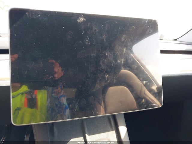2025 TESLA MODEL Y 7SAYGDEDXSA347101 Photo 6