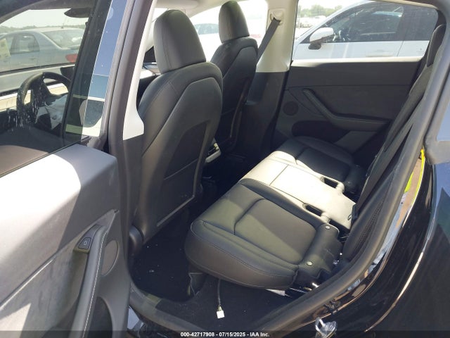 2025 TESLA MODEL Y 7SAYGDEDXSA347101 Photo 7