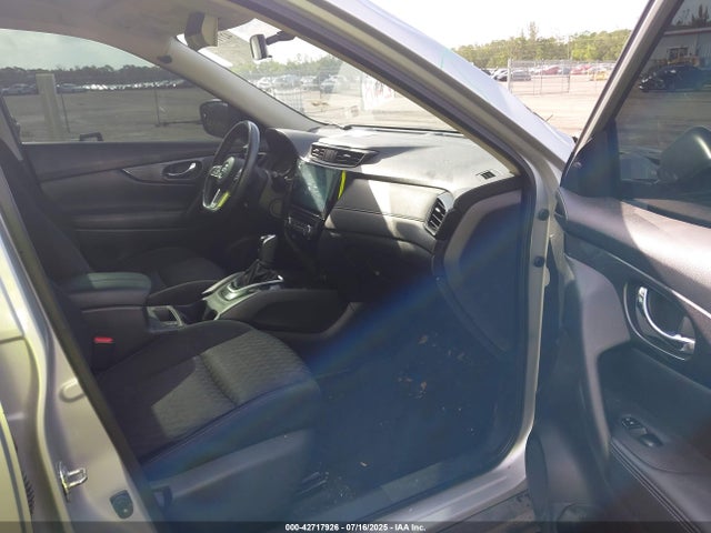 Nissan 2017 2017 KNMAT2MV8HP616688 Image 5