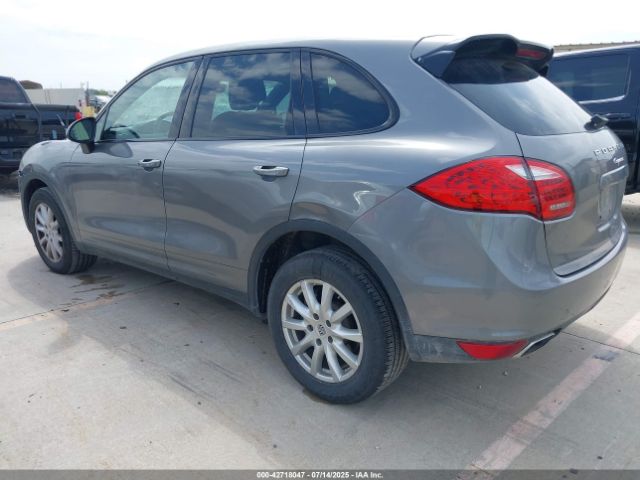 2013 PORSCHE CAYENNE WP1AF2A23DLA42549 Photo 2