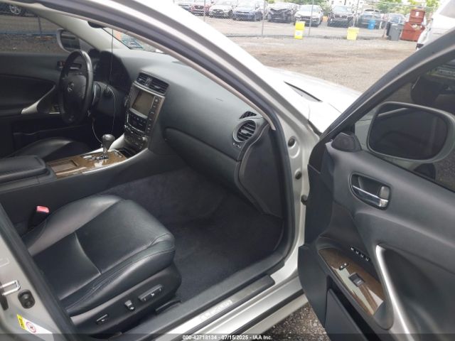 2010 LEXUS IS 250 JTHCF5C29A5039078 Photo 4