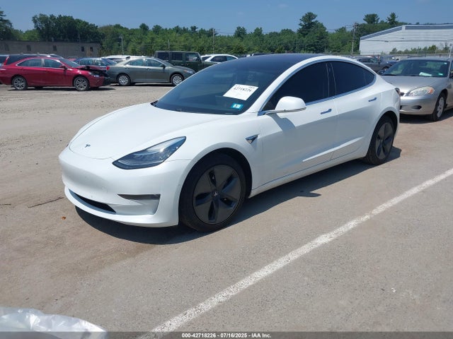 Tesla 2018 2018 5YJ3E1EA0JF019639 Image 2