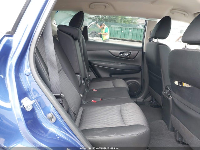 JN8AT2MV4KW389484 Nissan 2019