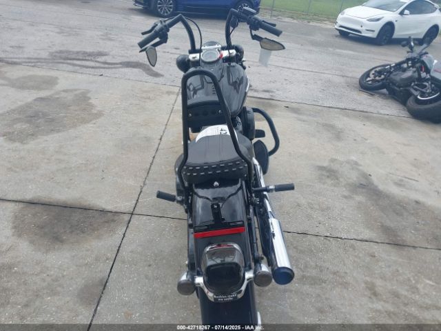 2018 HARLEY-DAVIDSON FLHC 1HD1YAJ11JC082006 Photo 5