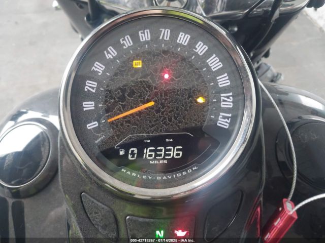 2018 HARLEY-DAVIDSON FLHC 1HD1YAJ11JC082006 Photo 6