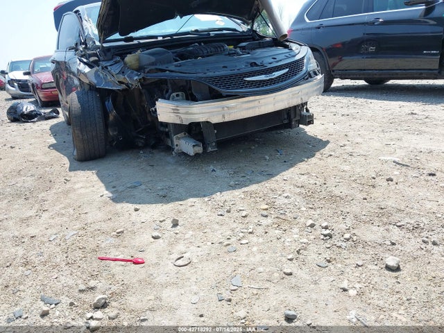 Chrysler 200 2015 1C3CCCDGXFN703327 Image 6