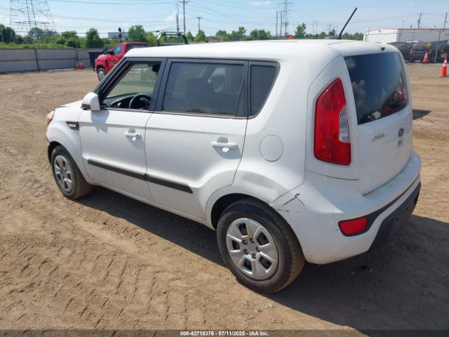 2012 KIA SOUL KNDJT2A53C7385065 Photo 2